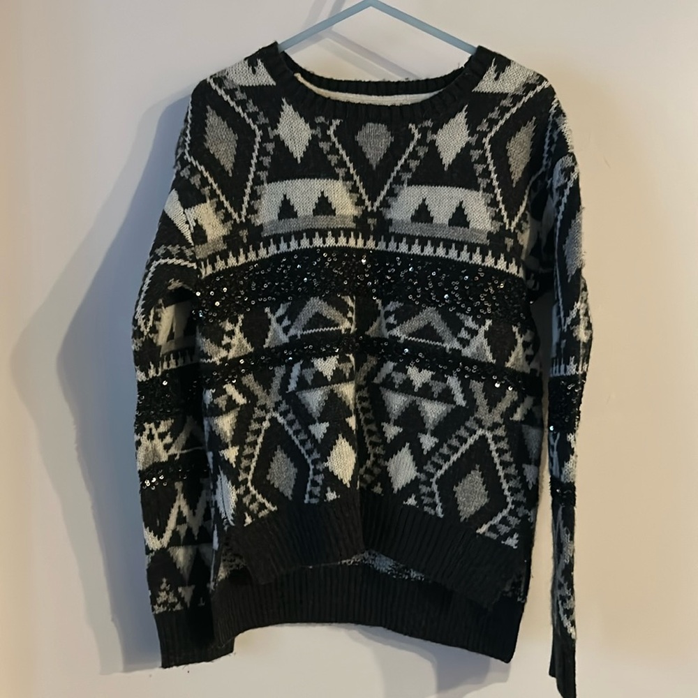 Like new Dex fair isle sweater with sequins